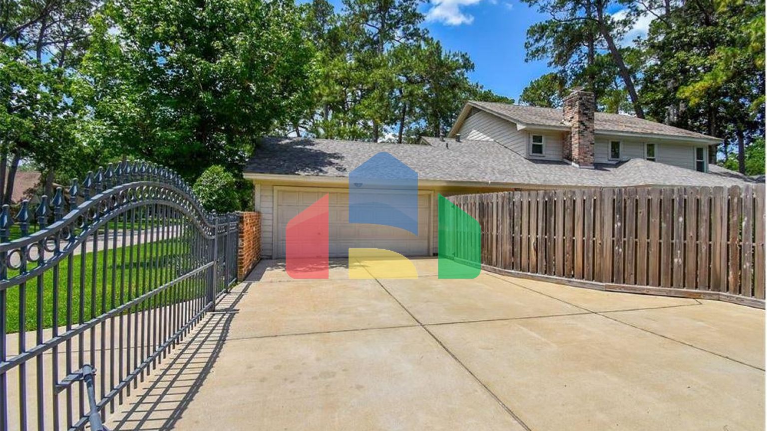 Residential - Single Family Home - Houston, Texas, United States - United States