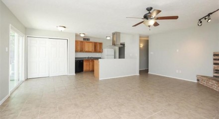 Residential - Single Family Home - Houston, Texas, United States - United States