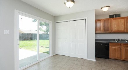Residential - Single Family Home - Houston, Texas, United States - United States
