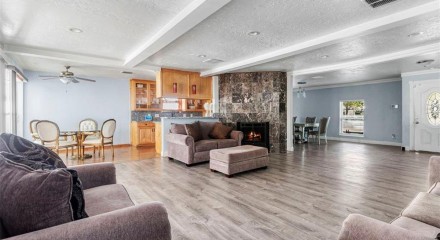 Residential - Single Family Home - Houston, Texas, United States - United States