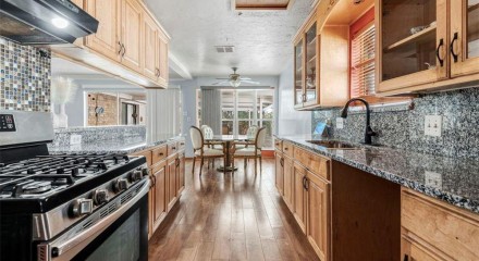 Residential - Single Family Home - Houston, Texas, United States - United States