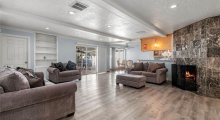 Residential - Single Family Home - Houston, Texas, United States - United States