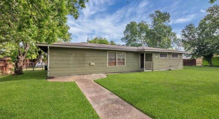 Residential - Single Family Home - Houston, Texas, United States - United States