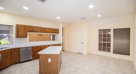 Residential - Single Family Home - Houston, Texas, United States - United States
