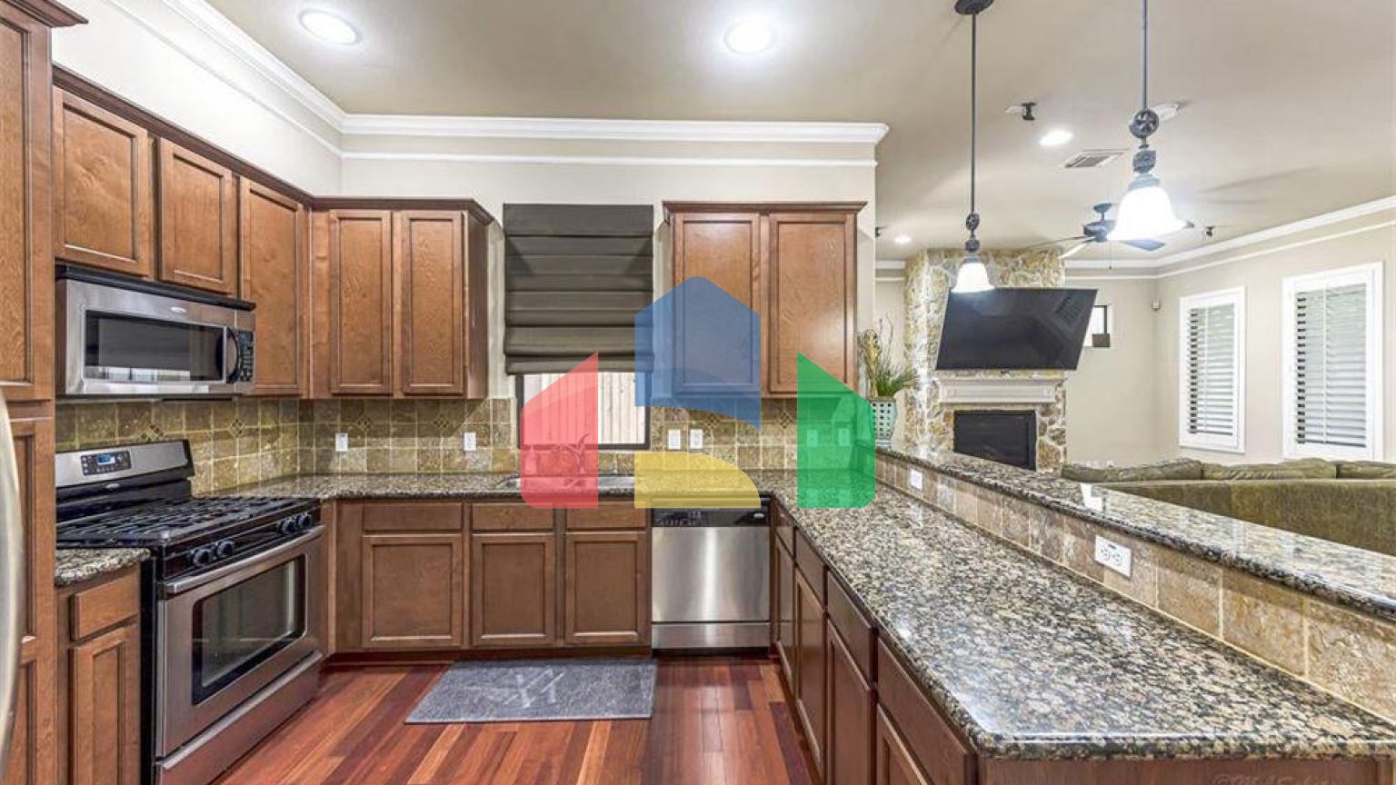 Residential - Single Family Home - Houston, Texas, United States - United States