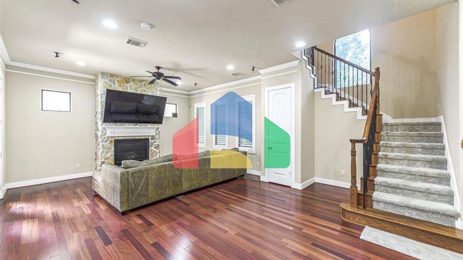 Residential - Single Family Home - Houston, Texas, United States - United States