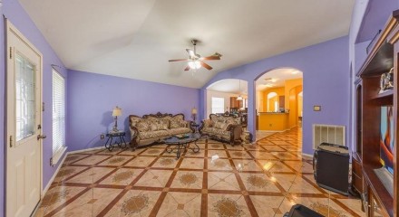 Residential - Single Family Home - Houston, Texas, United States - United States