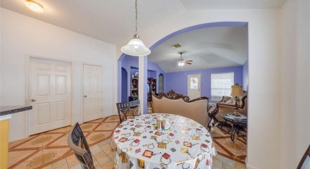 Residential - Single Family Home - Houston, Texas, United States - United States