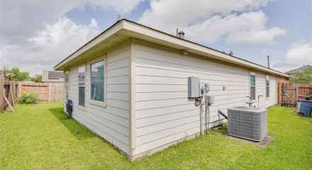 Residential - Single Family Home - Houston, Texas, United States - United States
