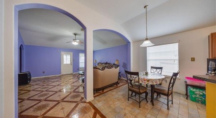Residential - Single Family Home - Houston, Texas, United States - United States