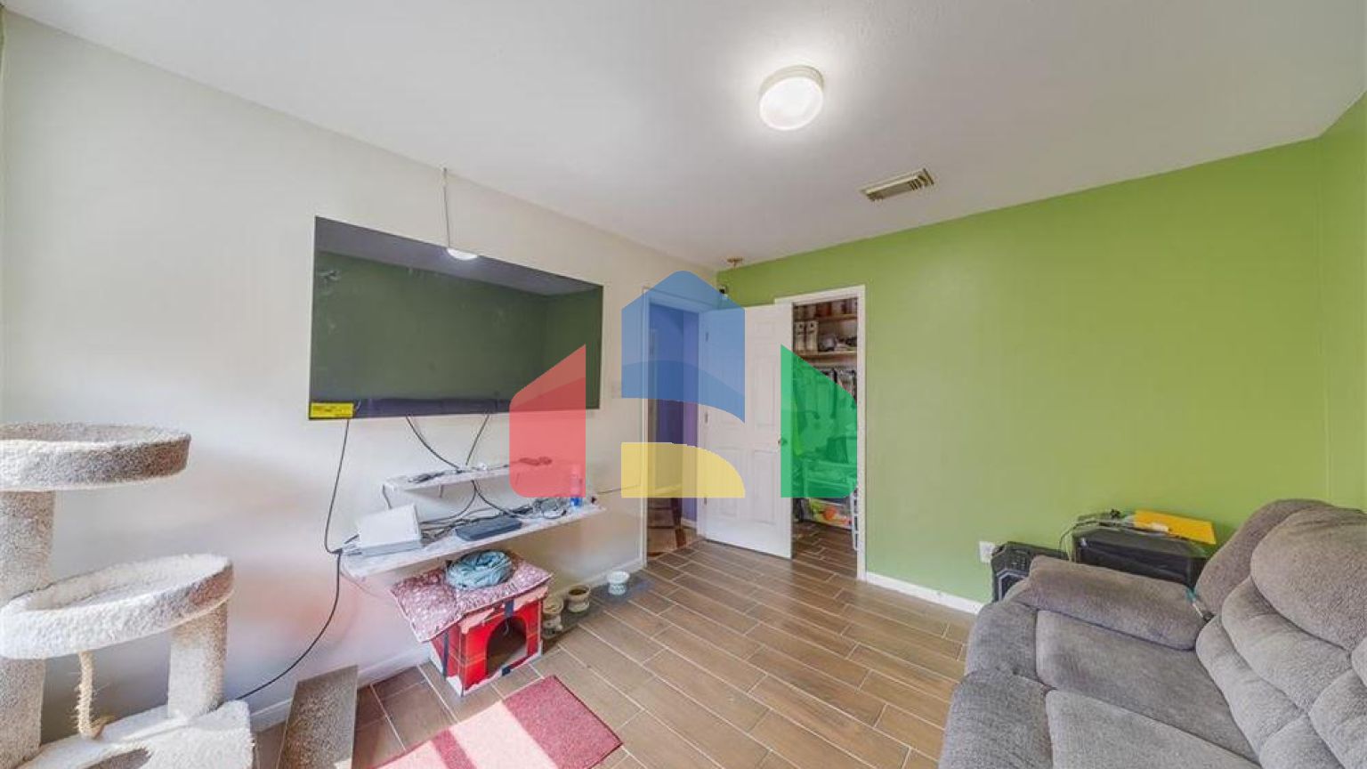 Residential - Single Family Home - Houston, Texas, United States - United States