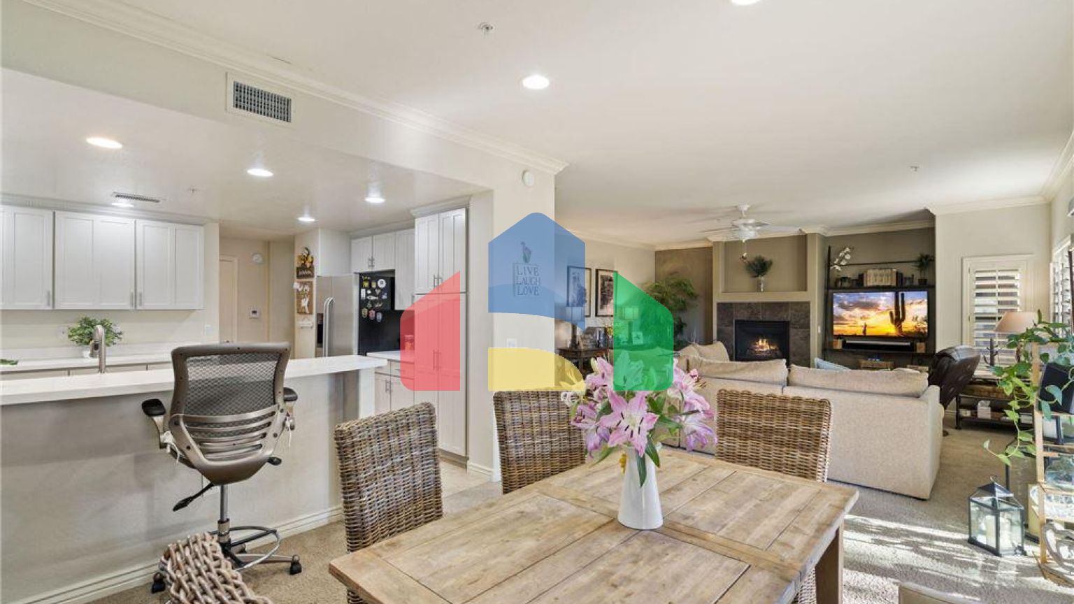 Residential - Condo/Apartment - Phoenix, Arizona, United States - United States