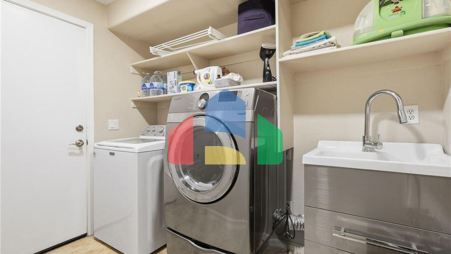 Residential - Single Family Home - Phoenix, Arizona, United States - United States