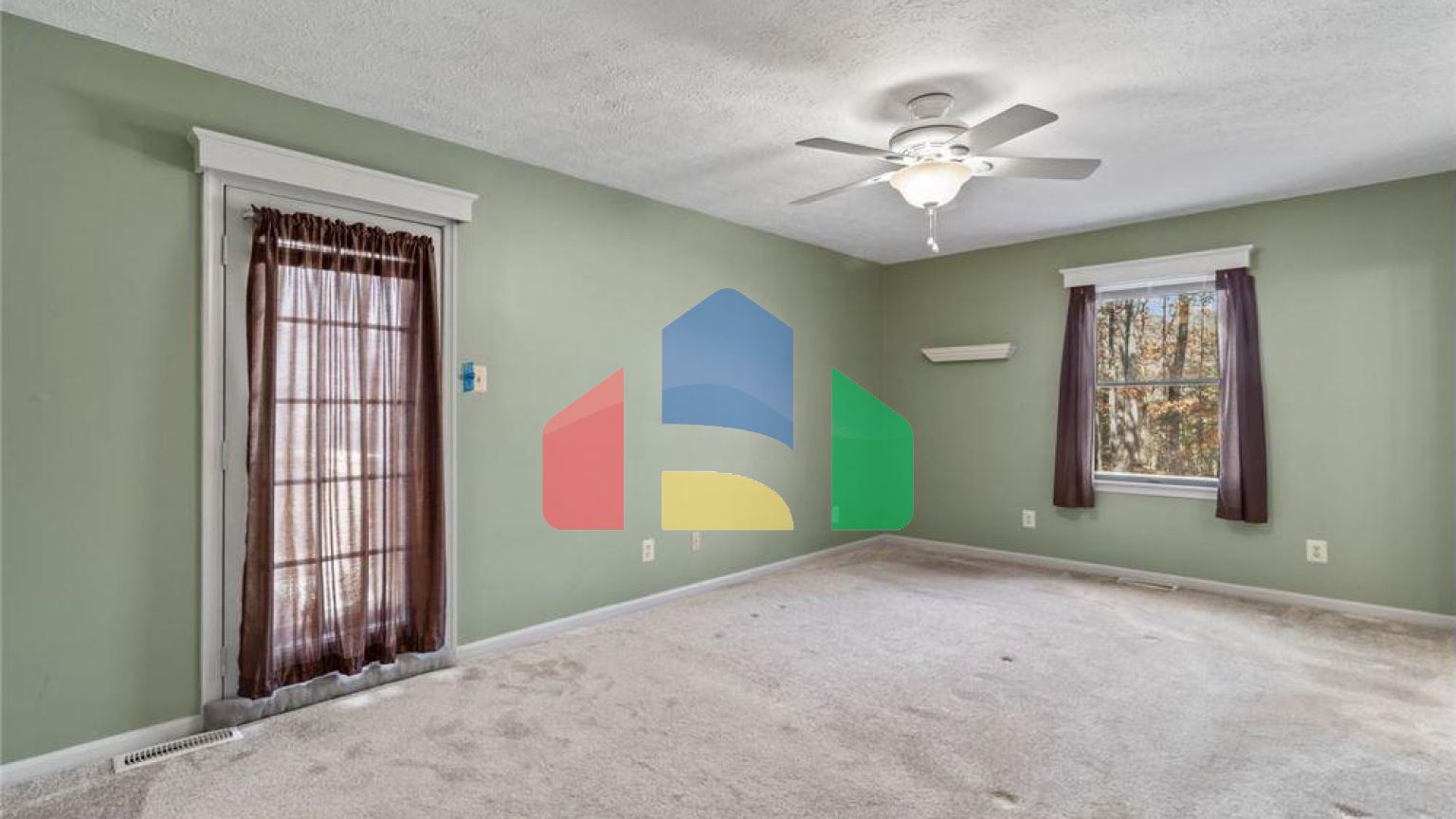 Residential - Single Family Home - White Plains, Maryland, United States - United States