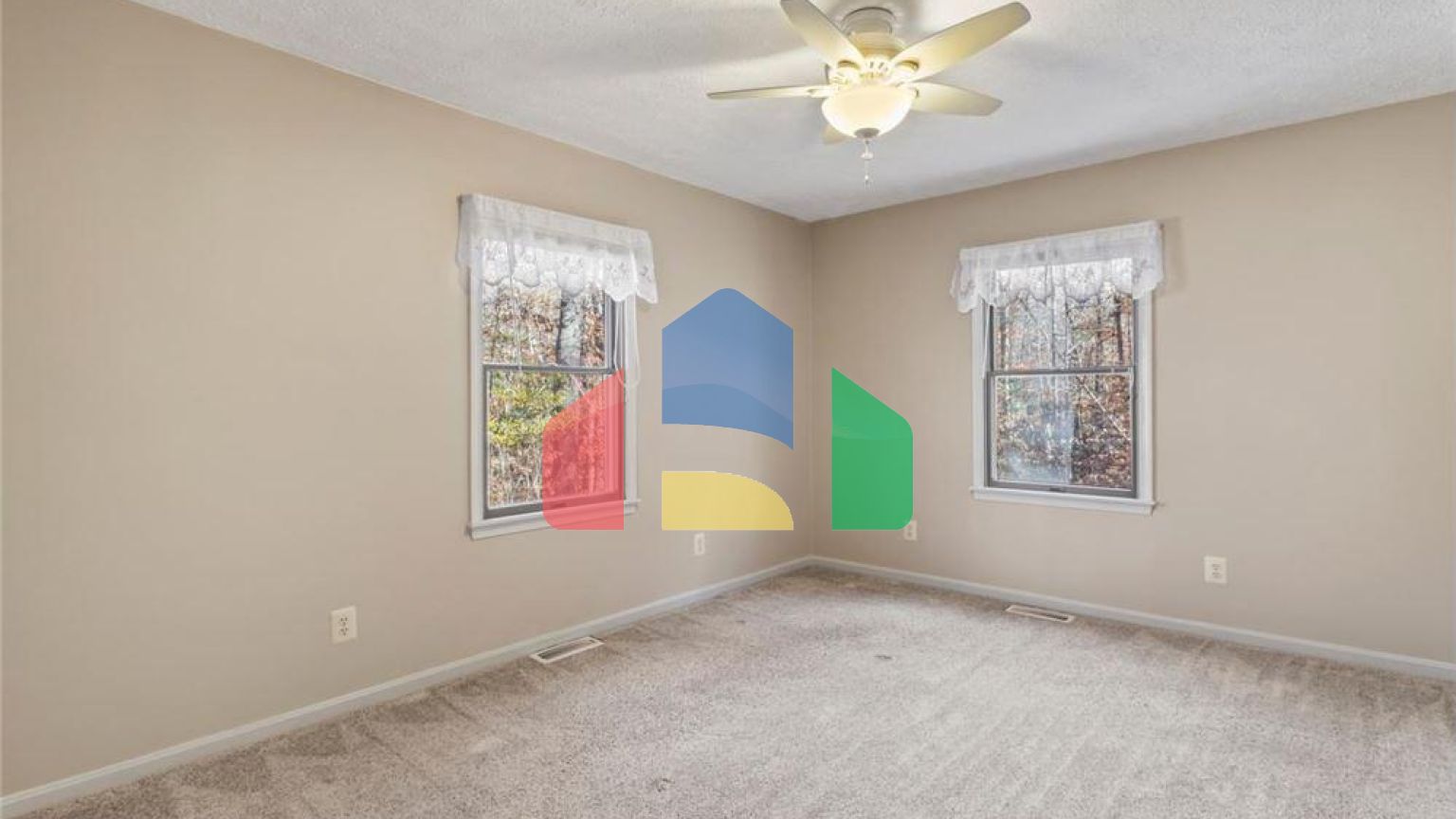 Residential - Single Family Home - White Plains, Maryland, United States - United States