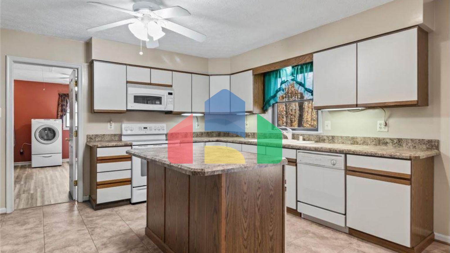 Residential - Single Family Home - White Plains, Maryland, United States - United States