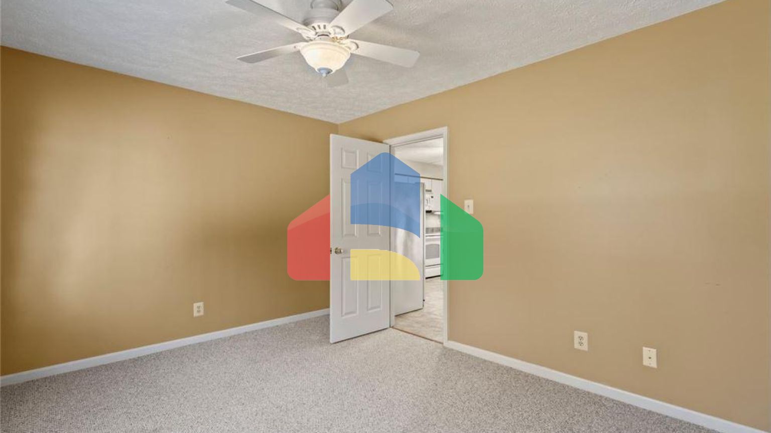 Residential - Single Family Home - White Plains, Maryland, United States - United States