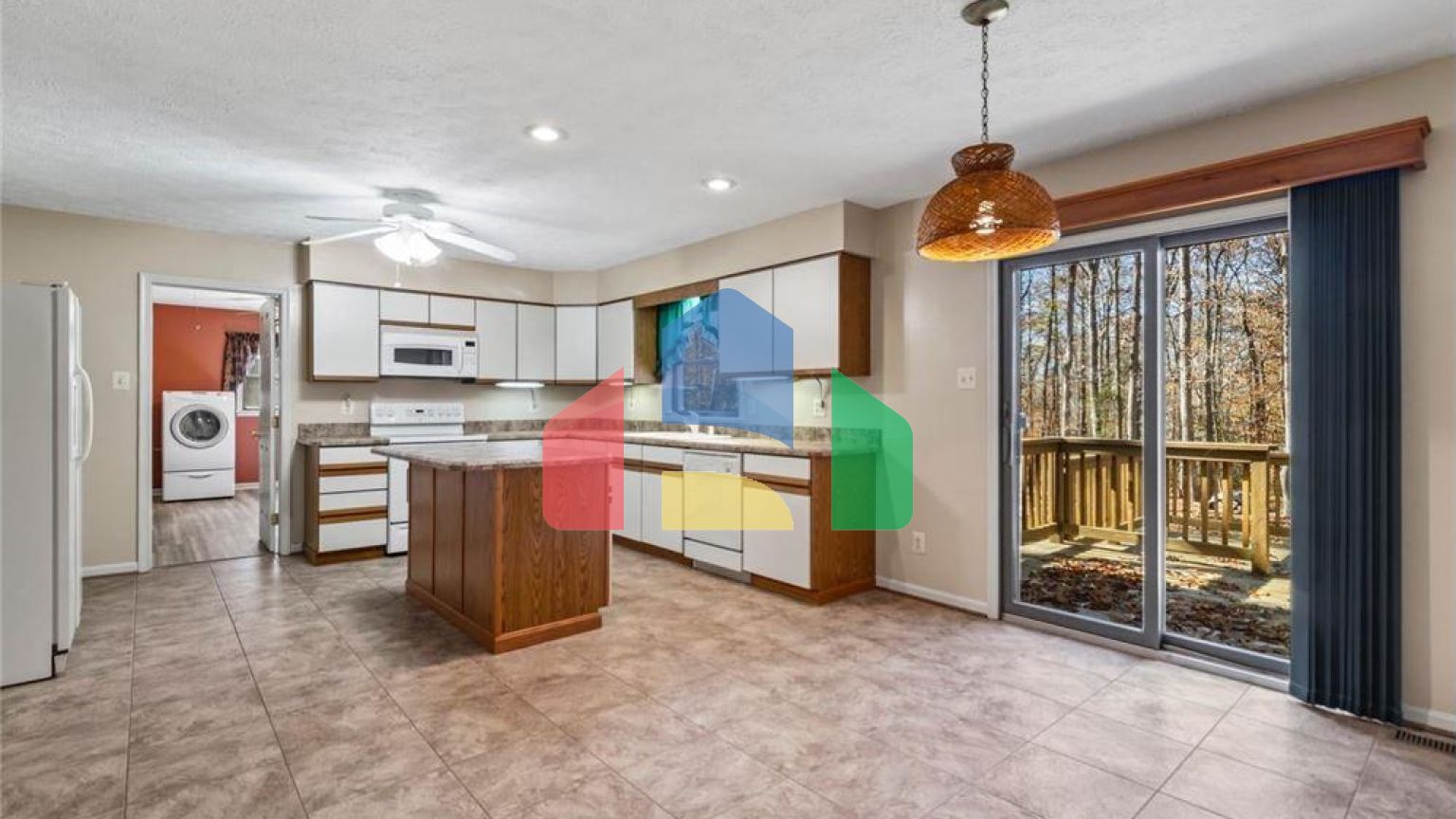 Residential - Single Family Home - White Plains, Maryland, United States - United States