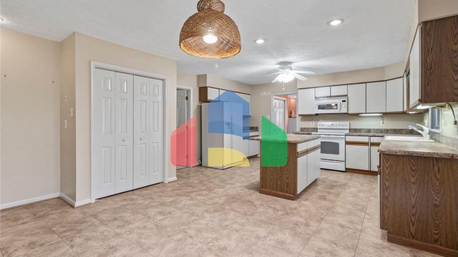 Residential - Single Family Home - White Plains, Maryland, United States - United States