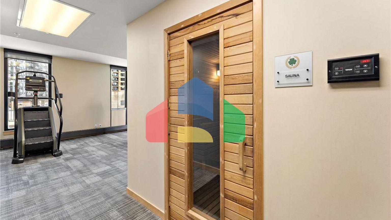 Residential - Condo/Apartment - Minneapolis, Minnesota, United States - United States