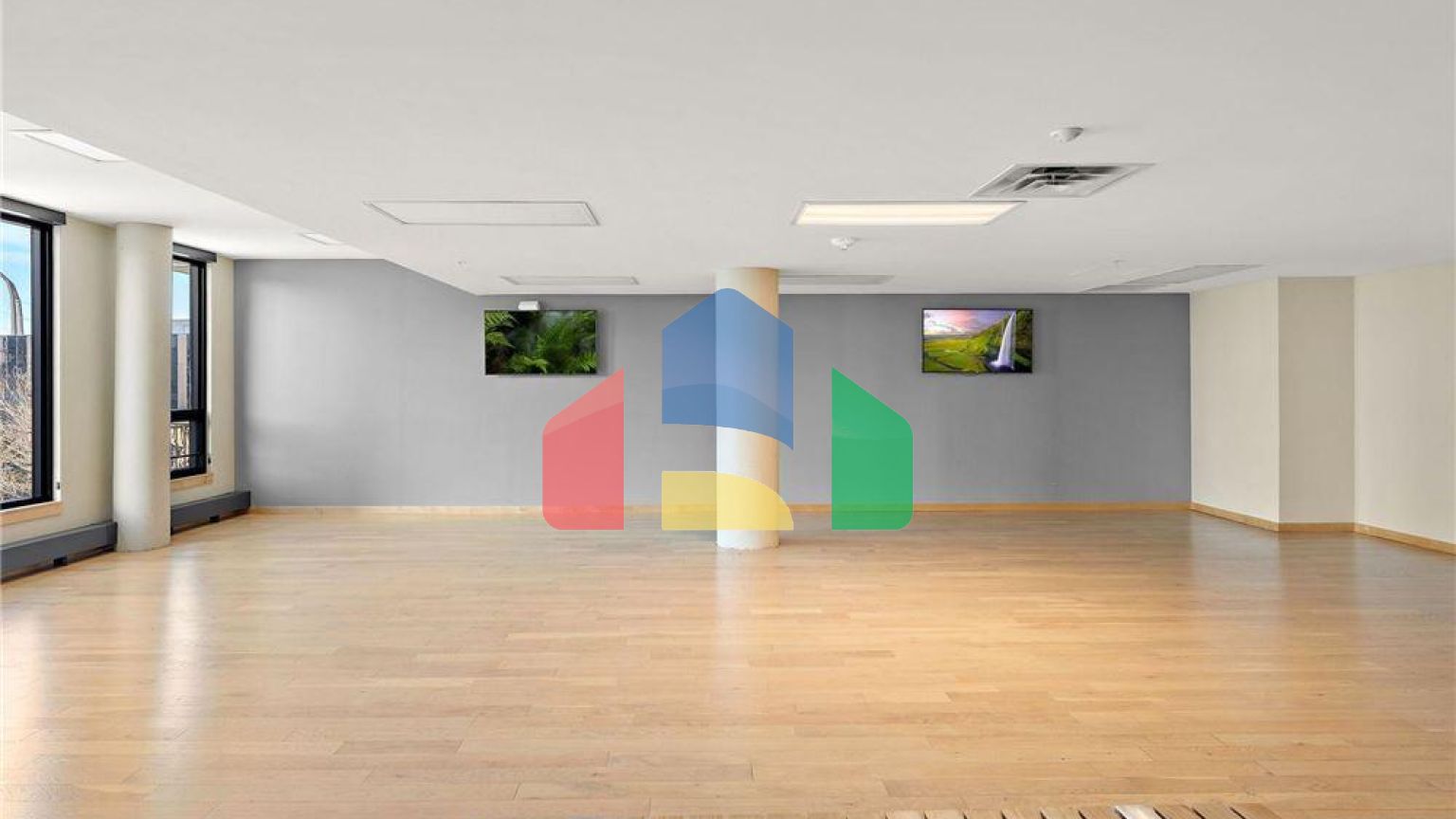 Residential - Condo/Apartment - Minneapolis, Minnesota, United States - United States