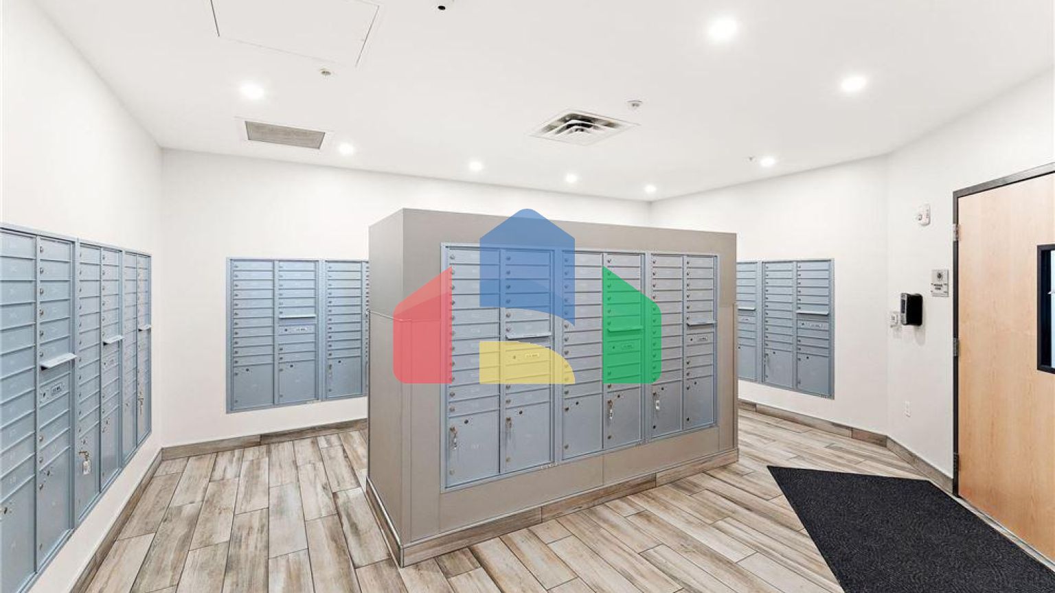 Residential - Condo/Apartment - Minneapolis, Minnesota, United States - United States