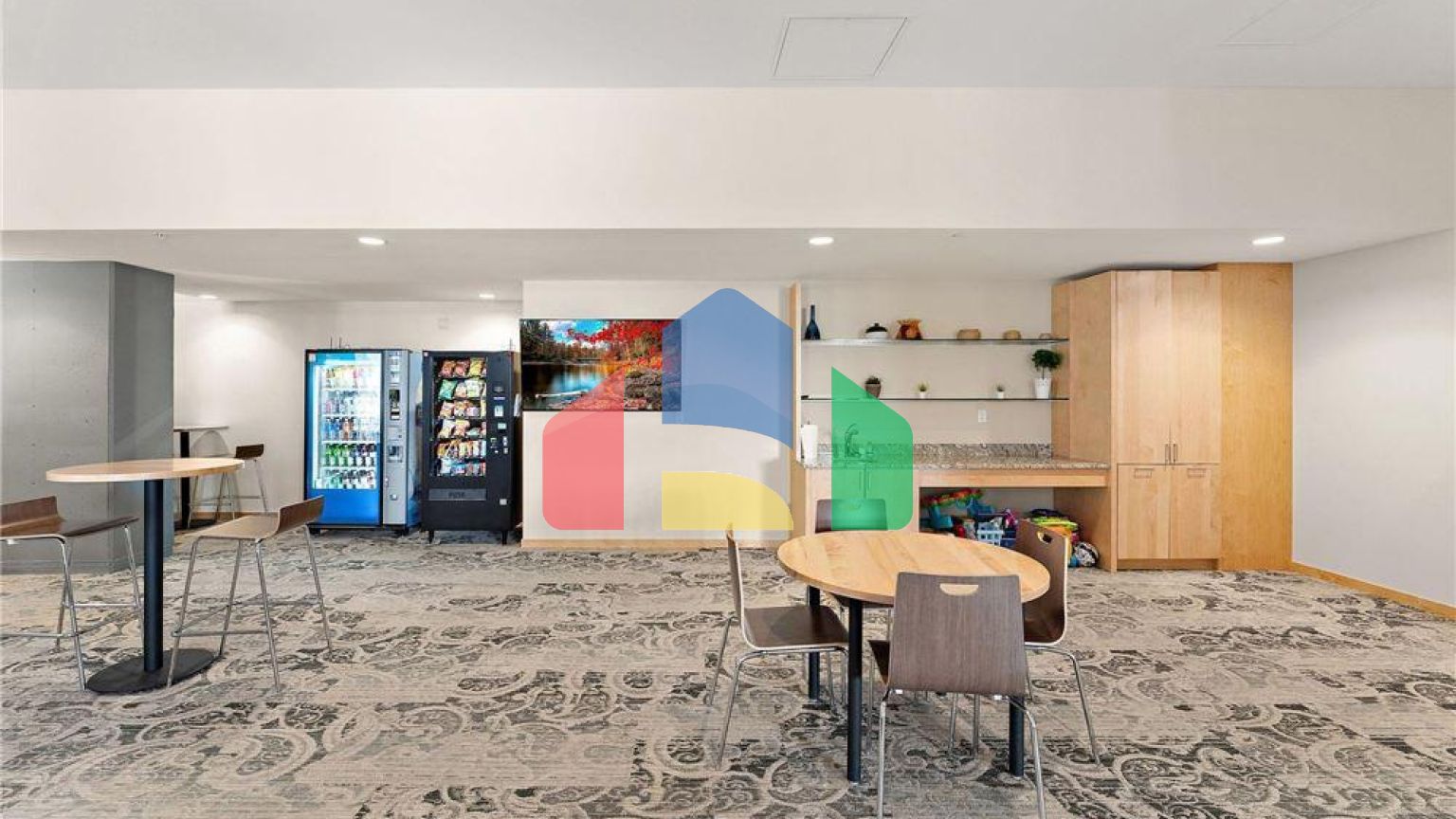 Residential - Condo/Apartment - Minneapolis, Minnesota, United States - United States