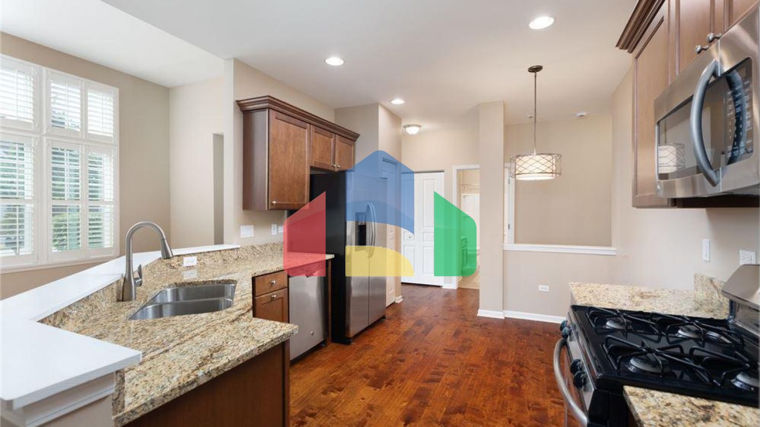 Residential - Townhouse - Naperville, Illinois, United States - United States