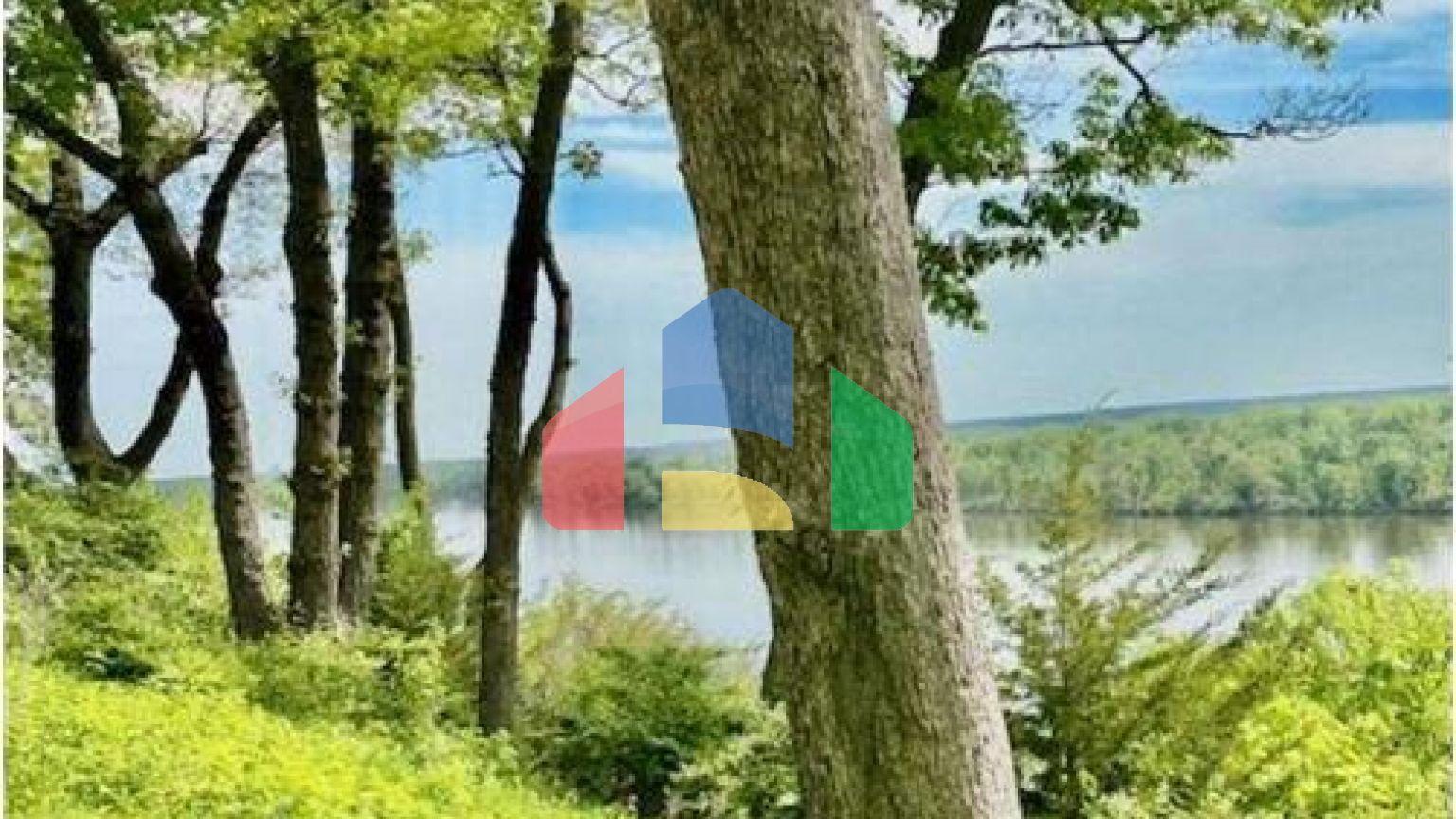 Residential - Single Family Home - Burlington, Iowa, United States - United States