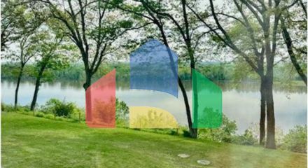 Residential - Single Family Home - Burlington, Iowa, United States - United States