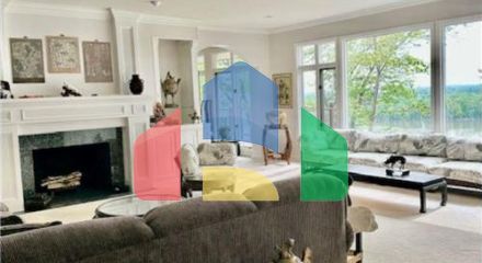 Residential - Single Family Home - Burlington, Iowa, United States - United States