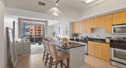 Residential - Condo/Apartment - Washington, District of Columbia, United States - United States