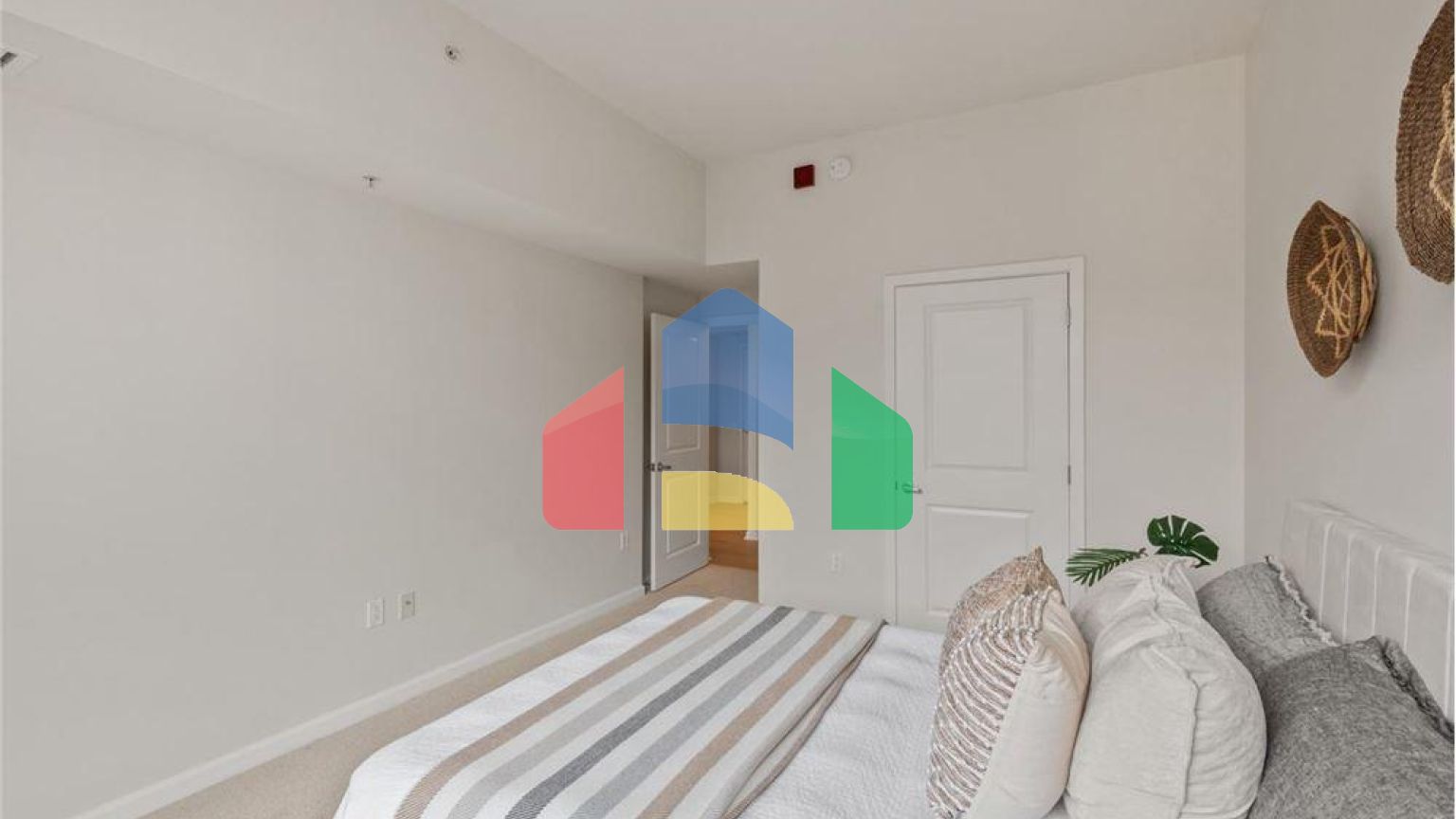 Residential - Condo/Apartment - Washington, District of Columbia, United States - United States