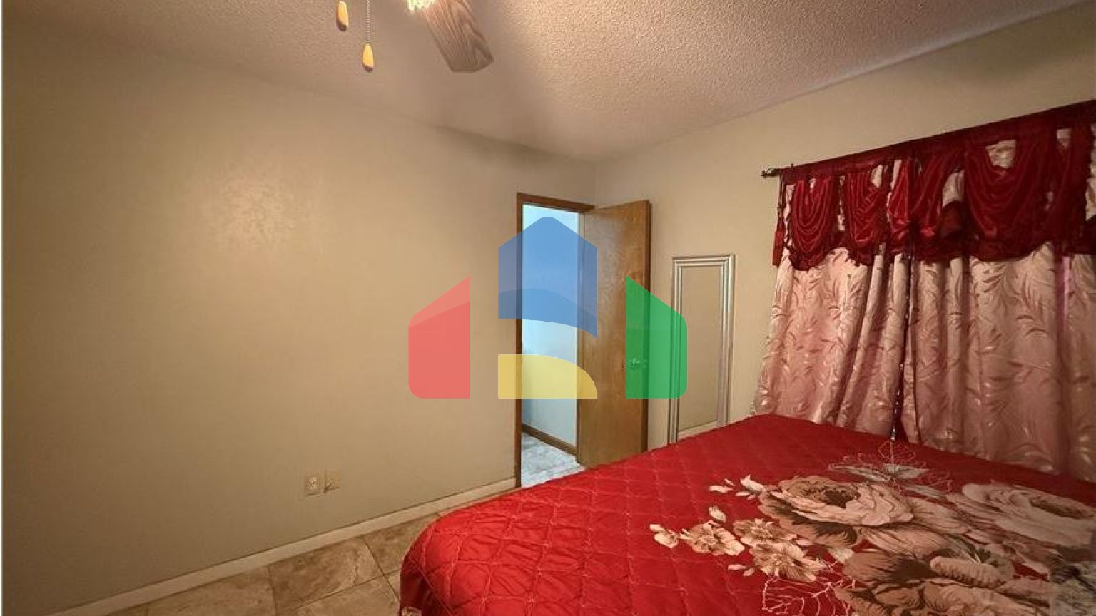 Residential - Single Family Home - Mount Pleasant, United States - United States