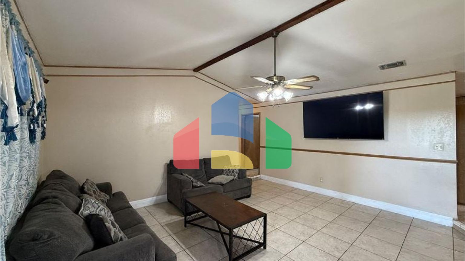 Residential - Single Family Home - Mount Pleasant, United States - United States