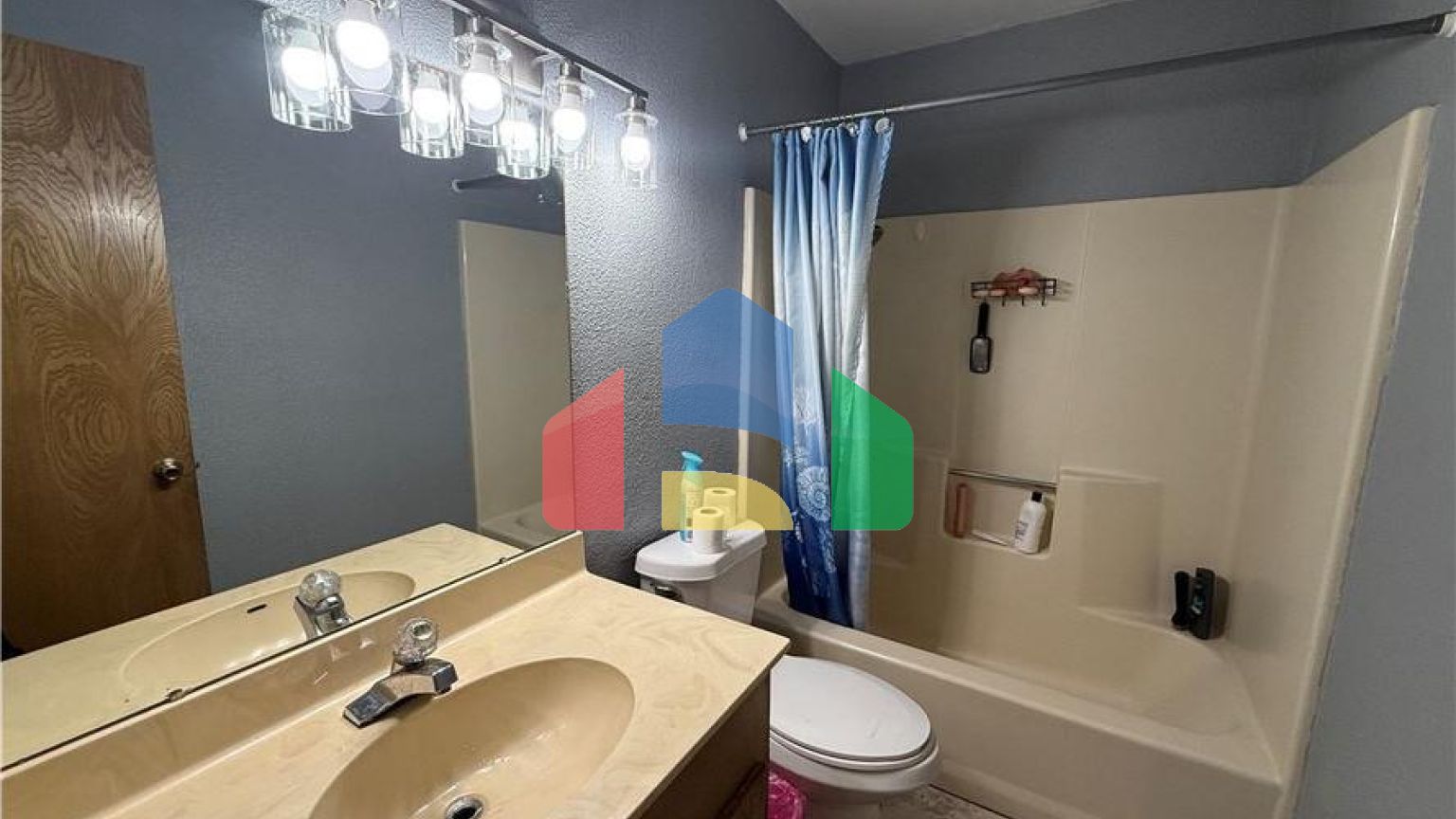 Residential - Single Family Home - Mount Pleasant, United States - United States