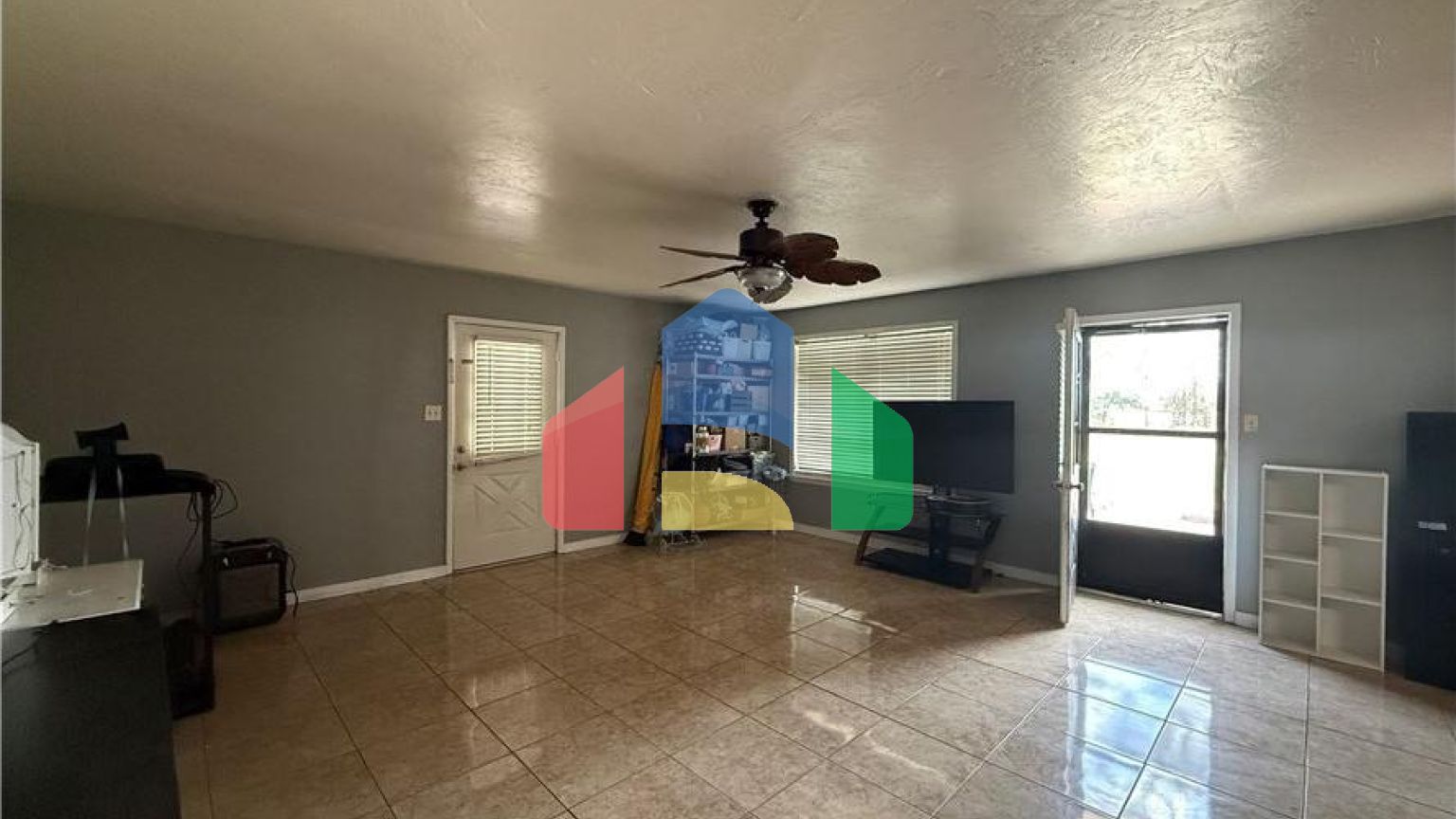 Residential - Single Family Home - Mount Pleasant, United States - United States