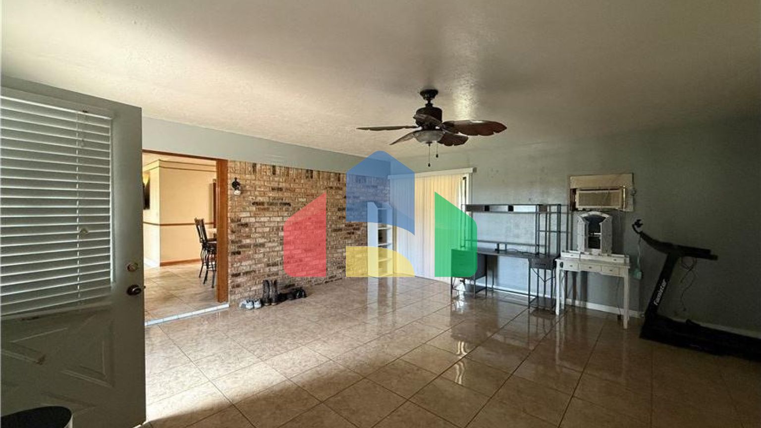 Residential - Single Family Home - Mount Pleasant, United States - United States