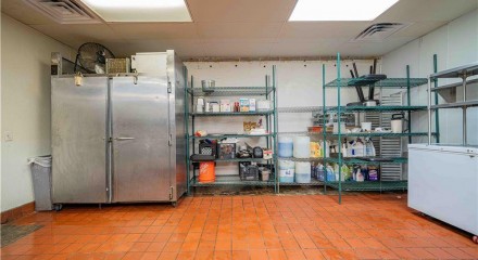 Commercial - Commercial/Retail - Mount Pleasant, United States - United States