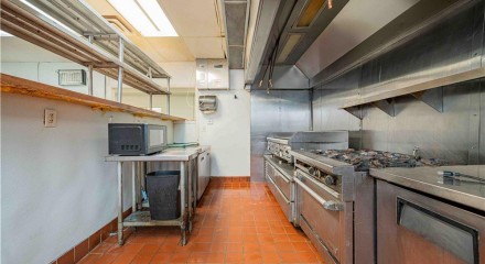 Commercial - Commercial/Retail - Mount Pleasant, United States - United States