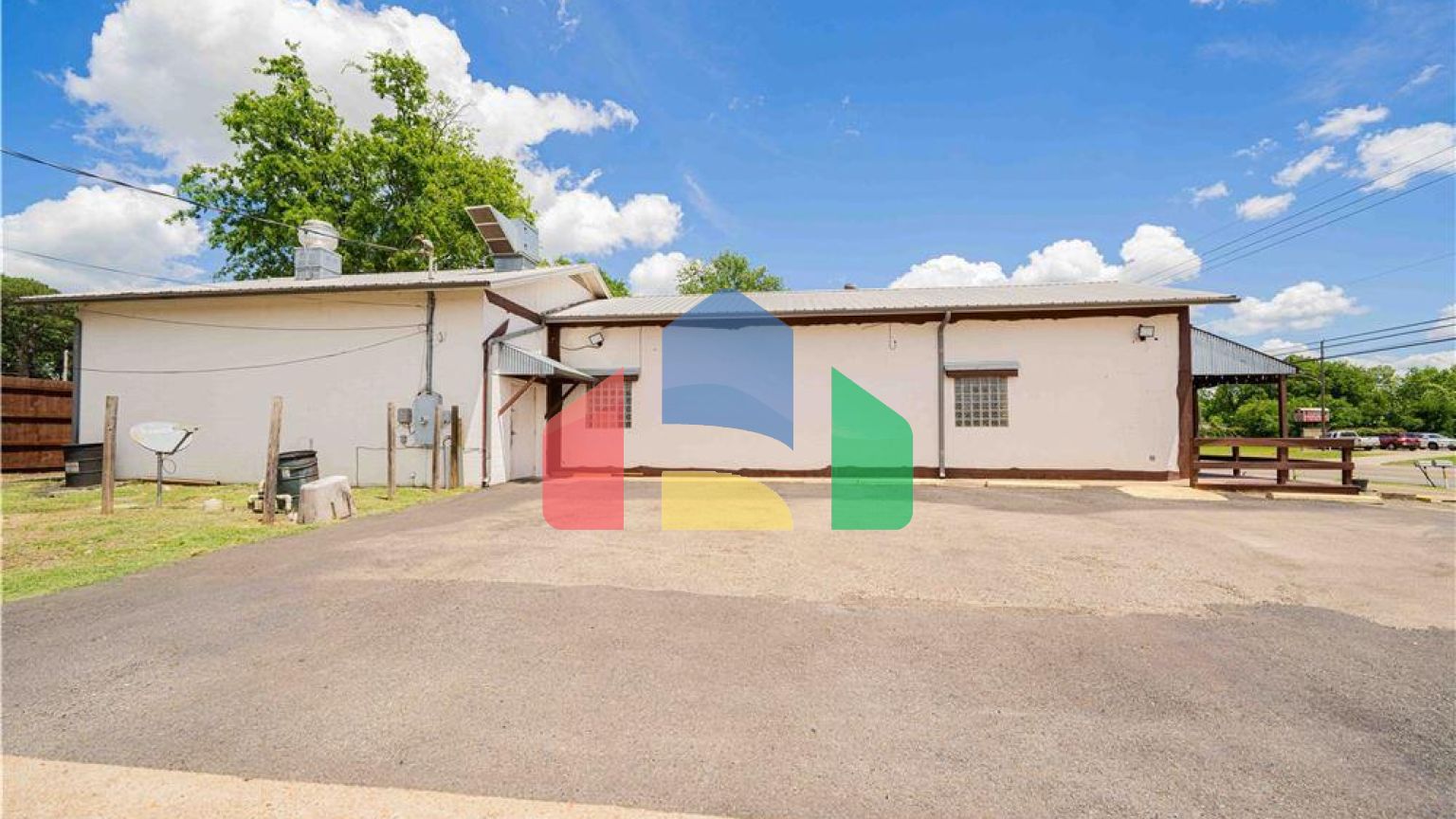 Commercial - Commercial/Retail - Mount Pleasant, United States - United States