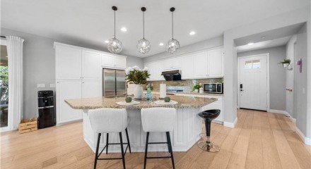 Residential - Condo/Apartment - Irvine, California, United States - United States