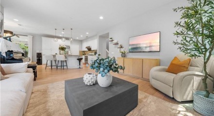 Residential - Condo/Apartment - Irvine, California, United States - United States