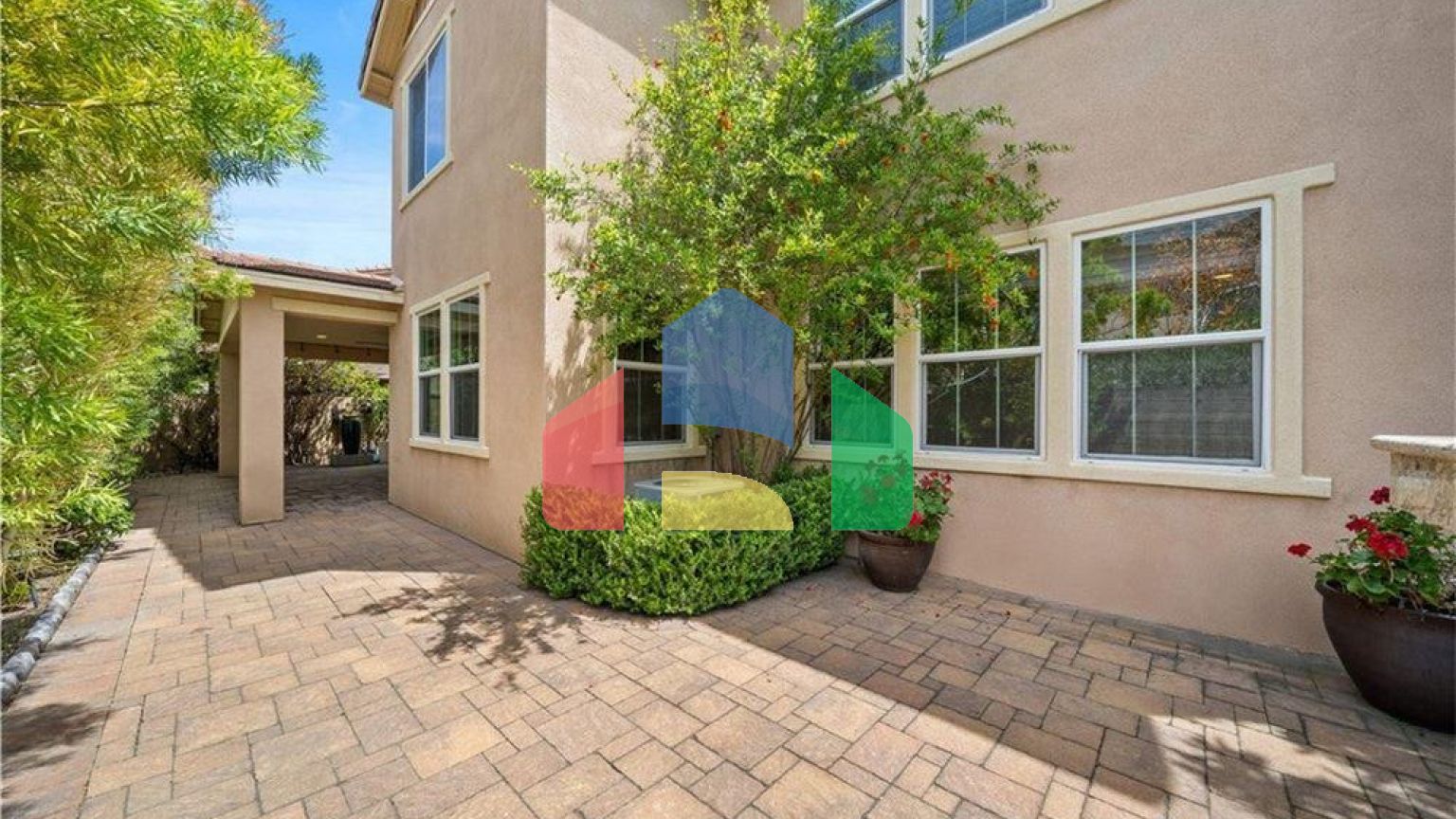 Residential - Condo/Apartment - Irvine, California, United States - United States