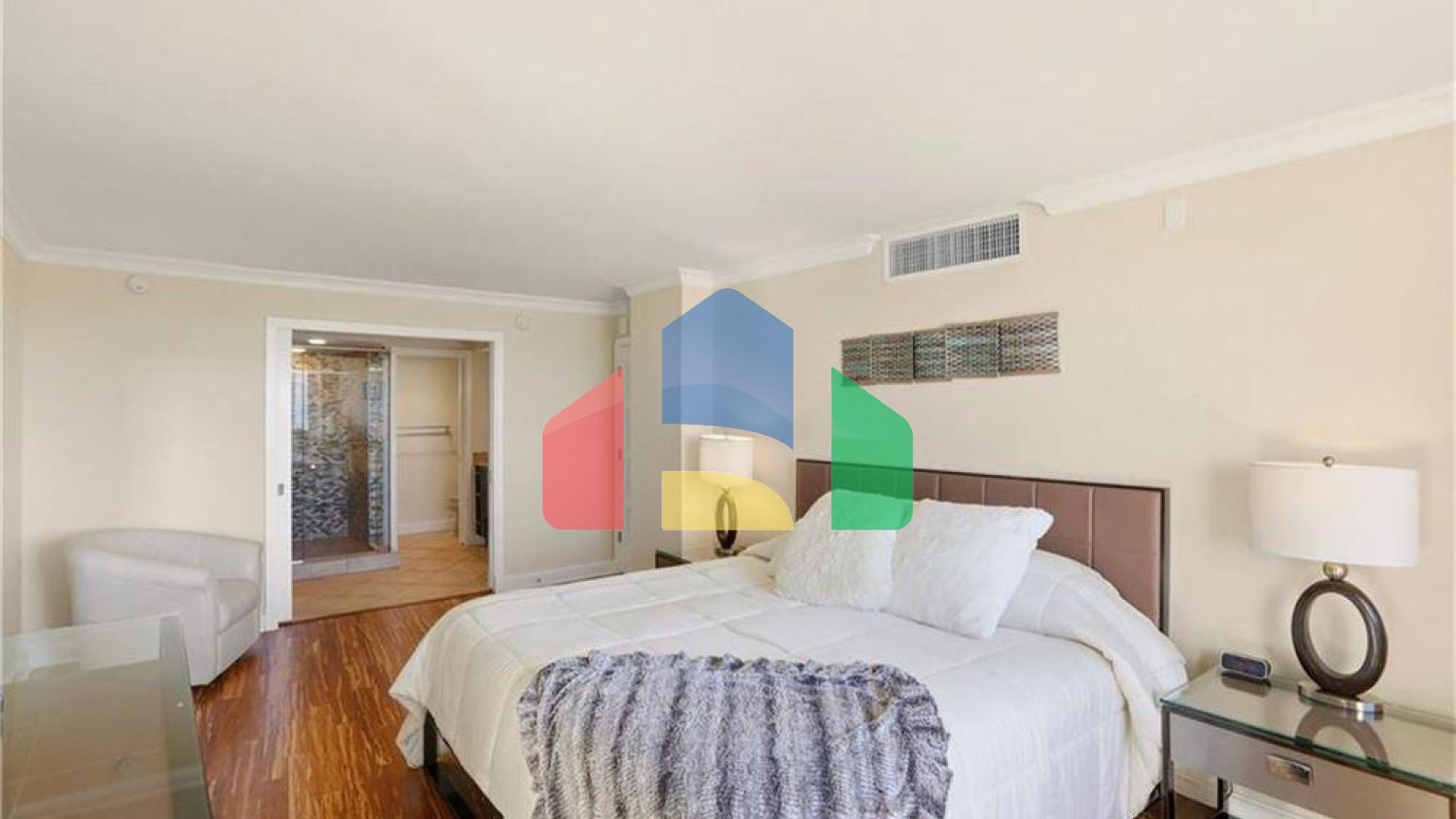 Residential - Condo/Apartment - Naples, Florida, United States - United States