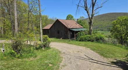 Residential - Single Family Home - Naples, New York, United States - United States
