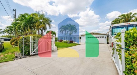 Residential - Single Family Home - Fort Myers, Florida, United States - United States
