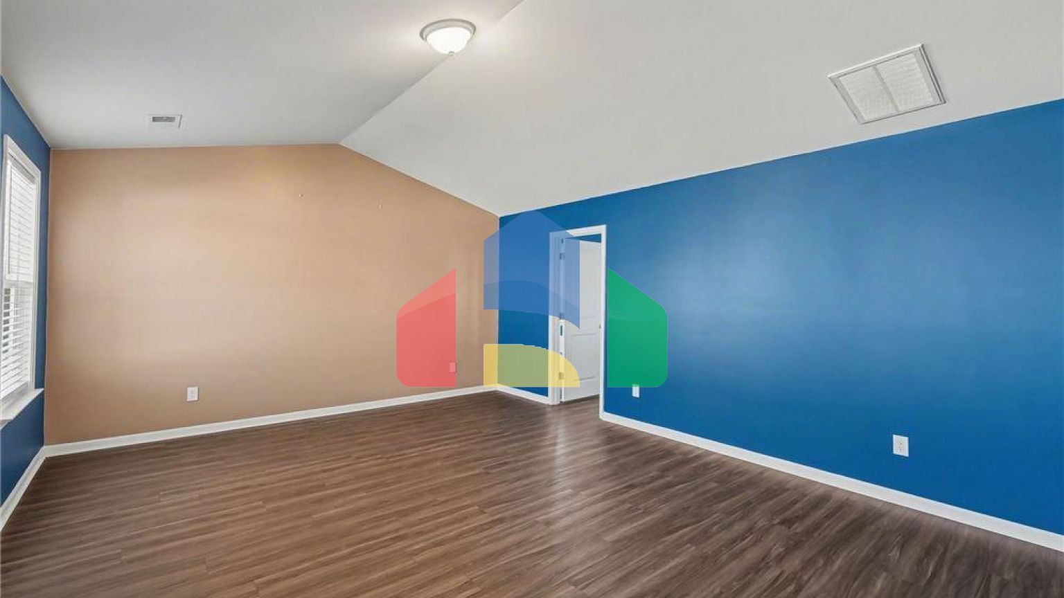 Residential - Single Family Home - Greenville, South Carolina, United States - United States