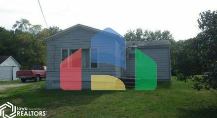 Residential - Single Family Home - Burlington, Iowa, United States - United States