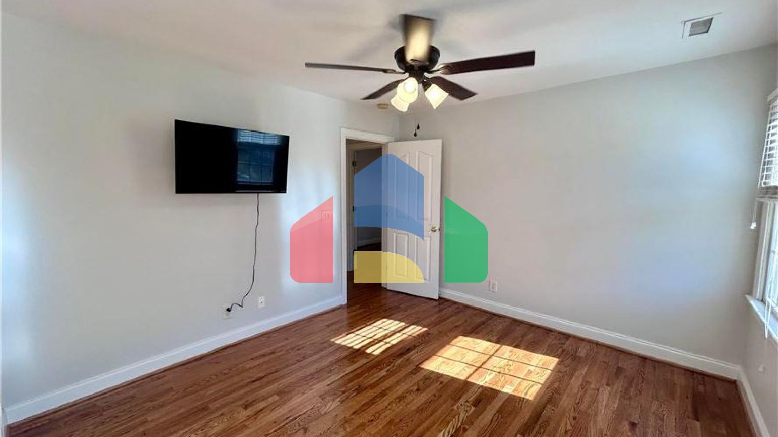 Residential - Single Family Home - Burlington, North Carolina, United States - United States